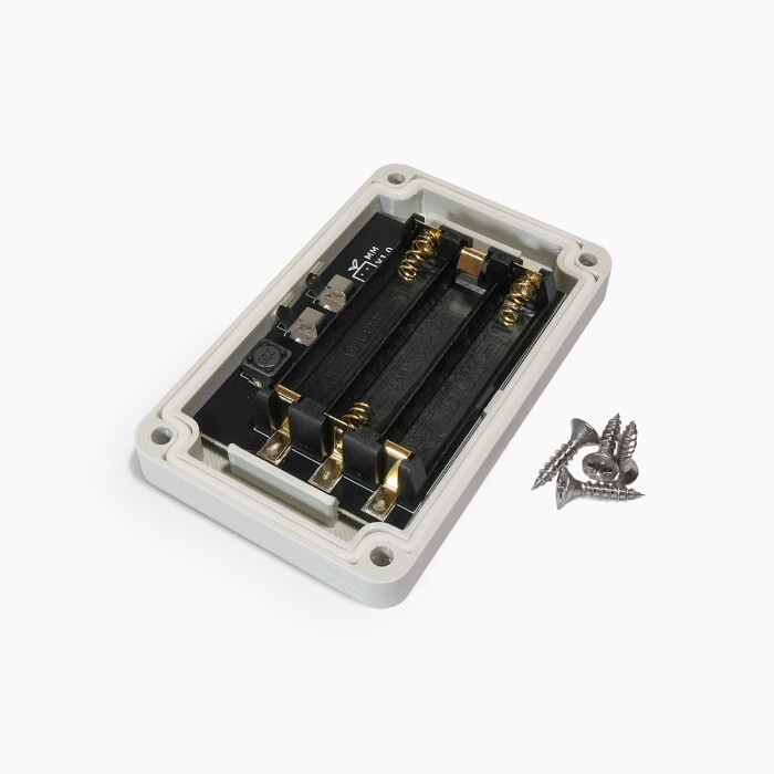 Slug fence control-box front with chip