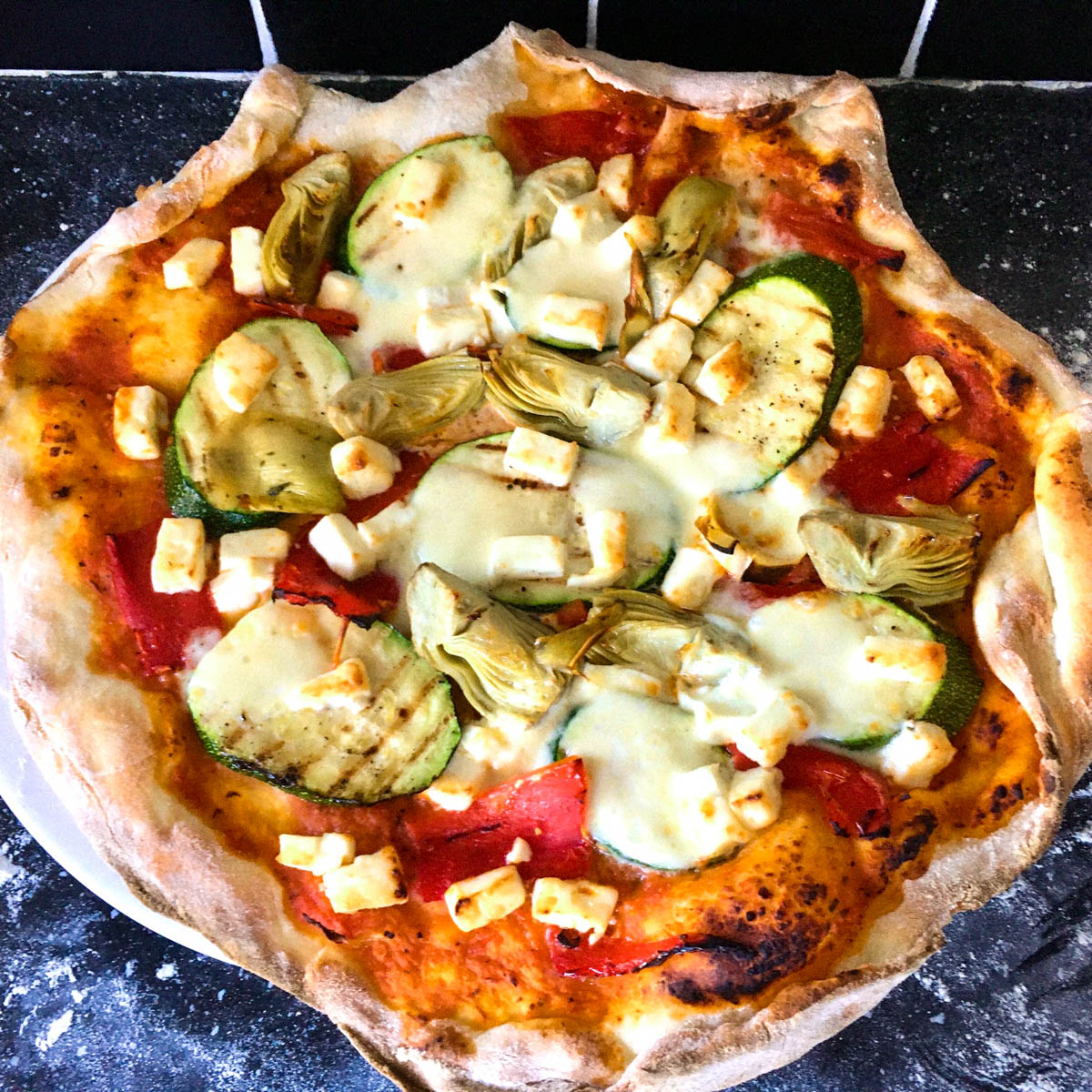 Pizza with courgette