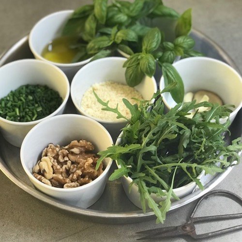 Zelf pesto maken met variaties Makkelijke Moestuin